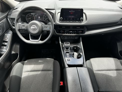 Used 2024 Nissan Rogue SV FWD image 13