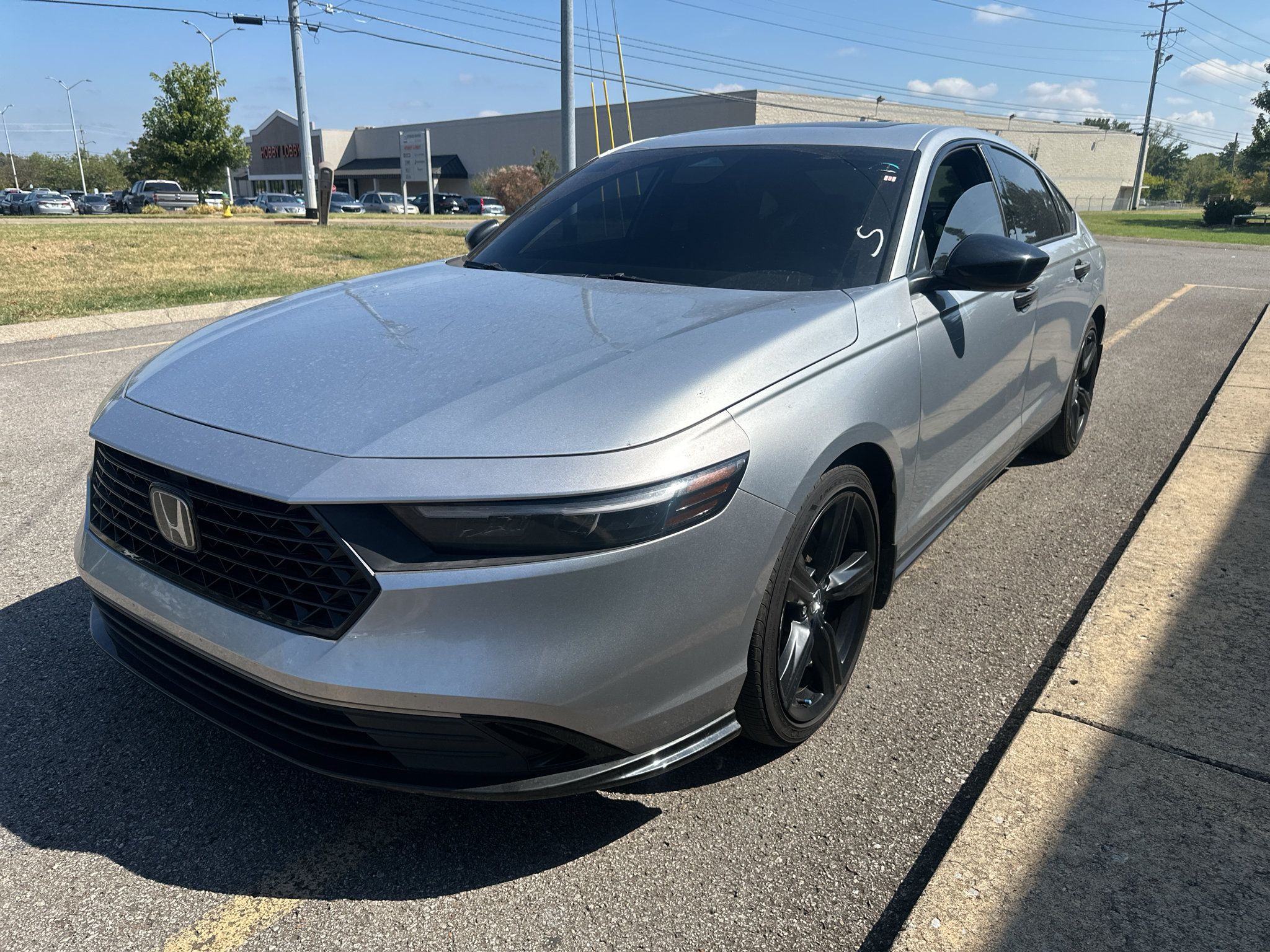 Used 2025 Honda Accord Sport image 8