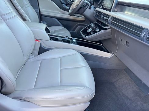 Used 2021 Lincoln Corsair AWD w/ Rear Removable Package Tray image 28