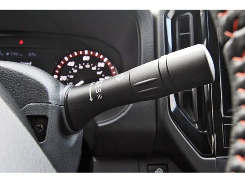 Used 2025 Nissan Frontier Pro-X w/ Pro Convenience Package image 21