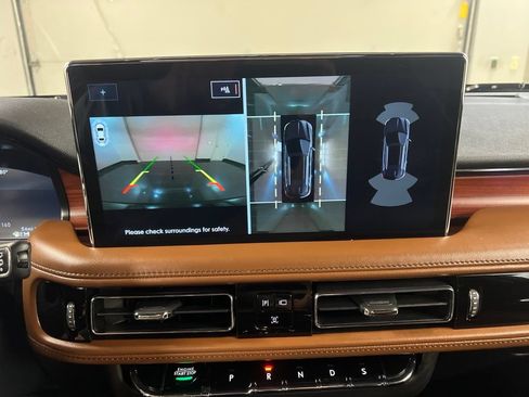 Certified 2023 Lincoln Nautilus Reserve w/ Equipment Group 201A AWD/4WD image 12
