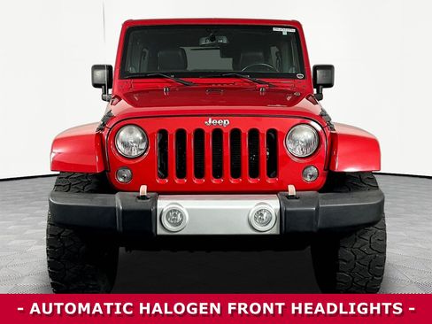 Used 2014 Jeep Wrangler Unlimited Sahara w/ Connectivity Group AWD/4WD image 2