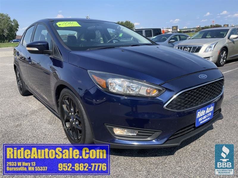 Used 2016 Ford Focus SE w/ Equipment Group 201A FWD image 3