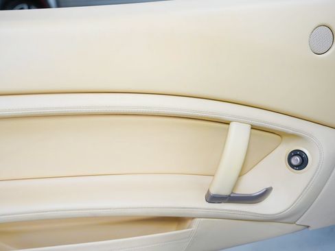 Used 2012 Ferrari California RWD image 39