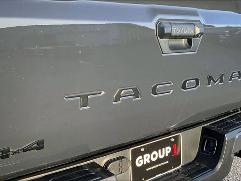 Used 2024 Toyota Tacoma TRD Off-Road image 29