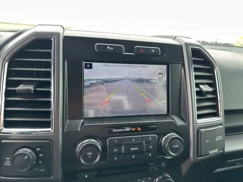 Used 2016 Ford F150 XLT w/ Equipment Group 302A Luxury image 8