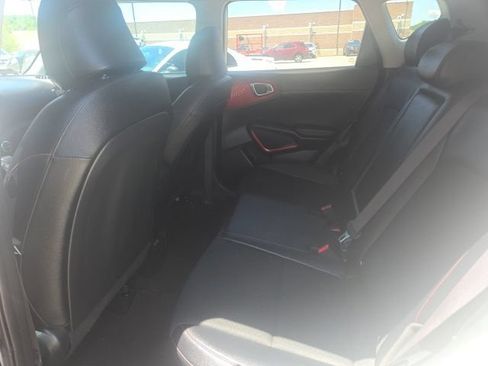 Used 2023 Kia Soul GT-Line FWD image 8