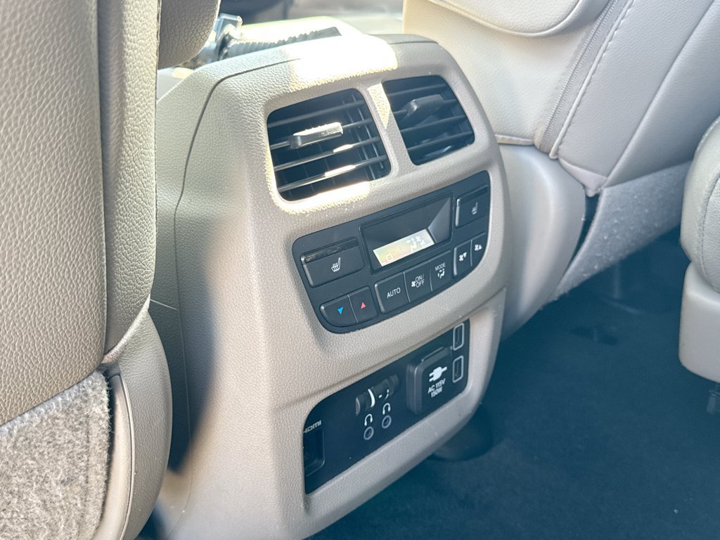 Used 2020 Honda Pilot Elite image 32
