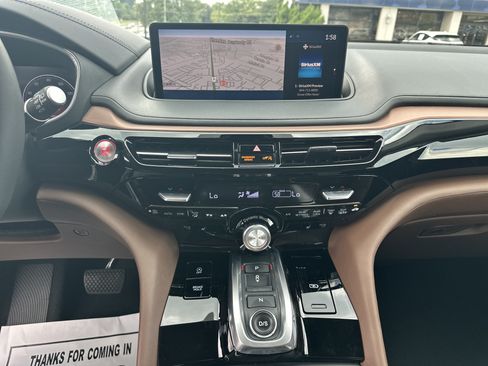 Certified 2024 Acura MDX w/ Technology Package FWD image 32