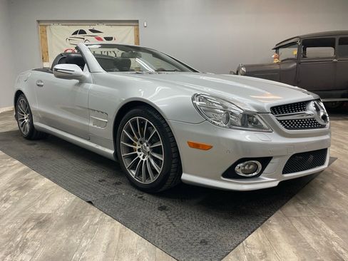 Used 2009 Mercedes-Benz SL 550 image 3