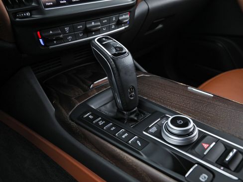 Certified 2022 Maserati Levante GT image 19