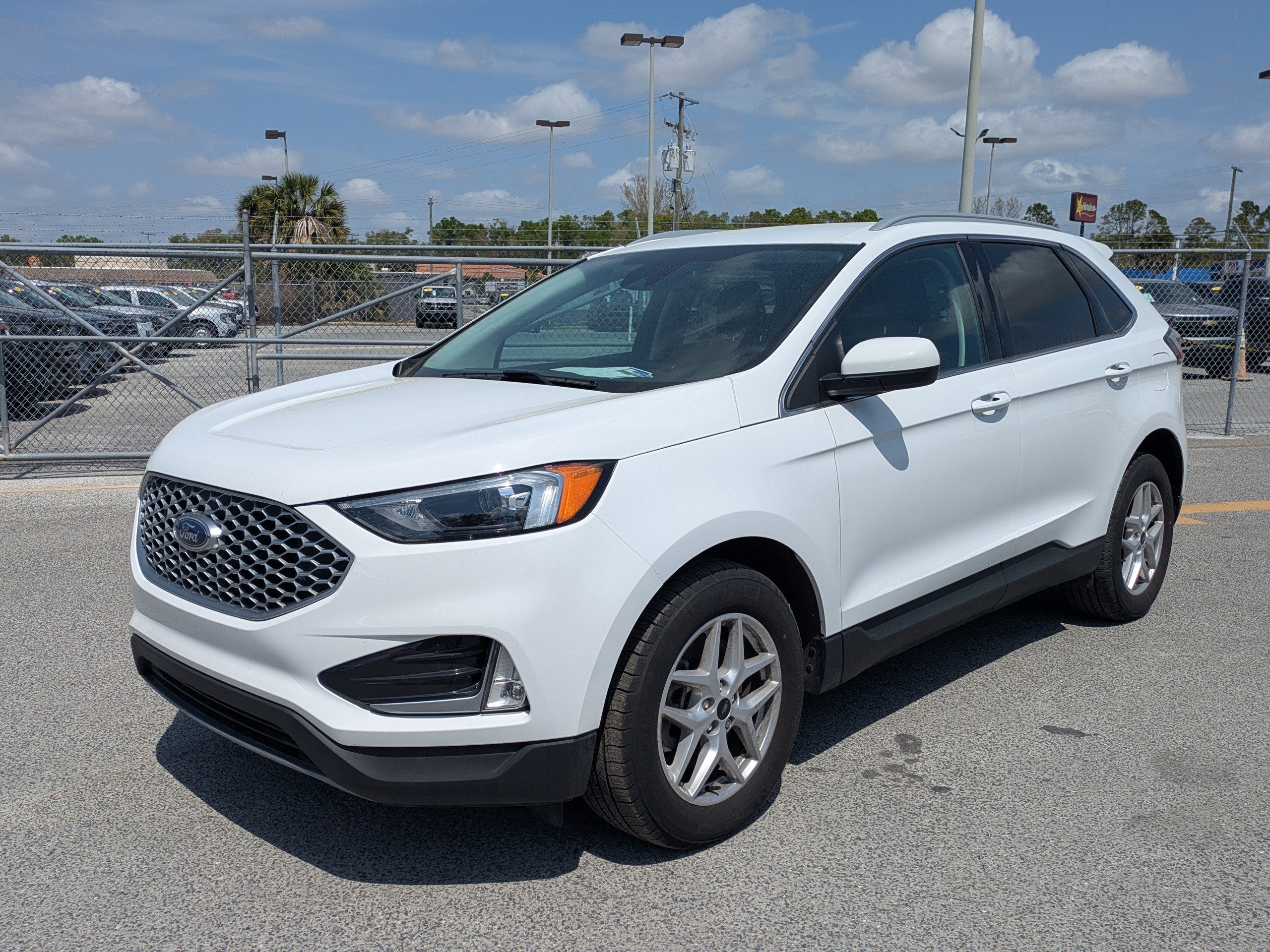 Used 2024 Ford Edge SEL w/ Convenience Package AWD/4WD image 8
