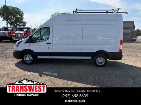 Used 2024 Ford Transit 250 148 High Roof AWD image 2