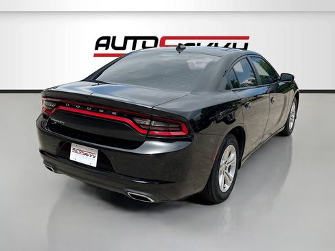 Used 2023 Dodge Charger SXT w/ Cold Weather Package RWD image 7