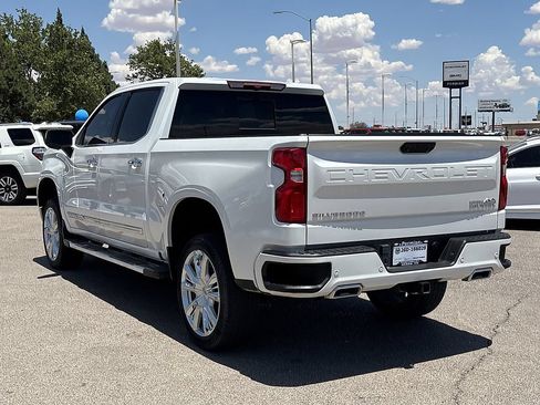 Used 2023 Chevrolet Silverado 1500 High Country w/ High Country Premium Package AWD/4WD image 8
