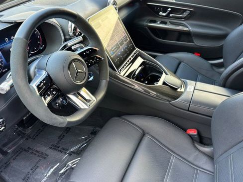 Used 2023 Mercedes-Benz SL 63 AMG 4MATIC image 10