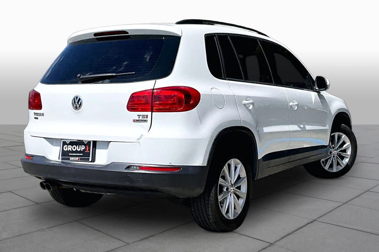 Used 2018 Volkswagen Tiguan Limited w/ Premium Package AWD/4WD image 12
