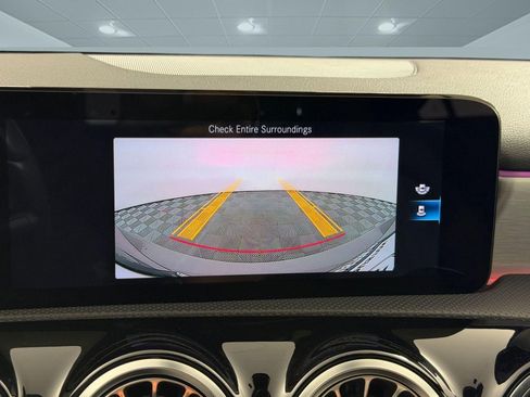 Used 2021 Mercedes-Benz A 220 4MATIC image 26