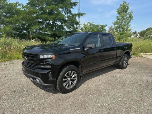Used 2021 Chevrolet Silverado 1500 RST w/ Convenience Package II AWD/4WD image 2