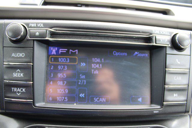 Used 2013 Toyota RAV4 LE FWD image 23