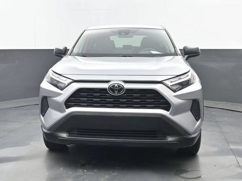 Used 2023 Toyota RAV4 LE FWD image 21