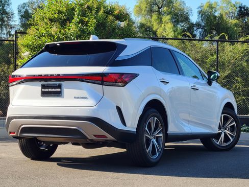 Used 2024 Lexus RX 350 FWD w/ Technology Package image 7