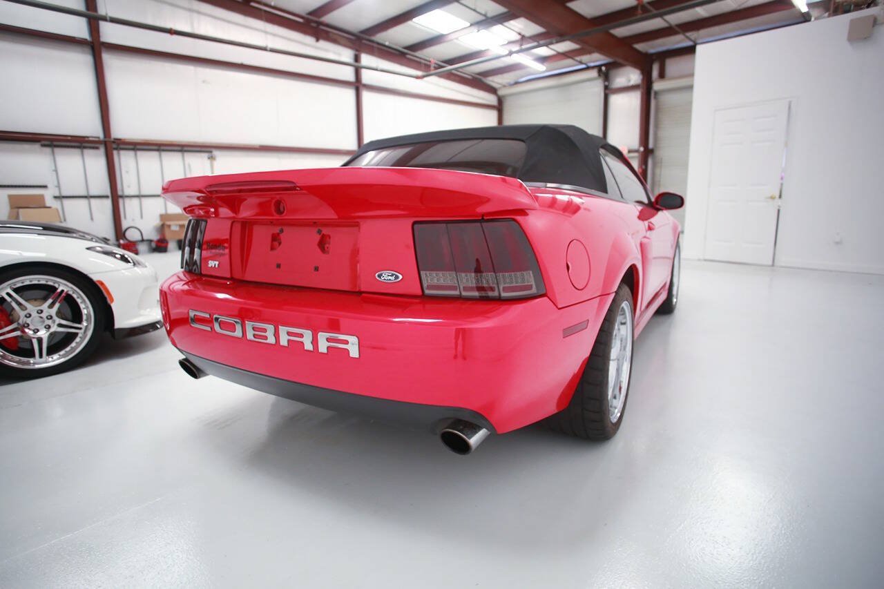 Used 2004 Ford Mustang Cobra RWD image 8