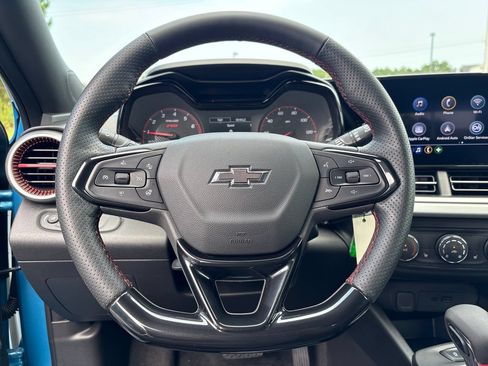 Used 2026 Chevrolet Trax RS FWD image 13