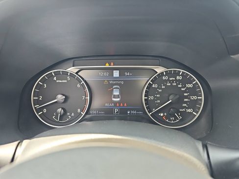 Used 2025 Nissan Altima 2.5 SL FWD image 19