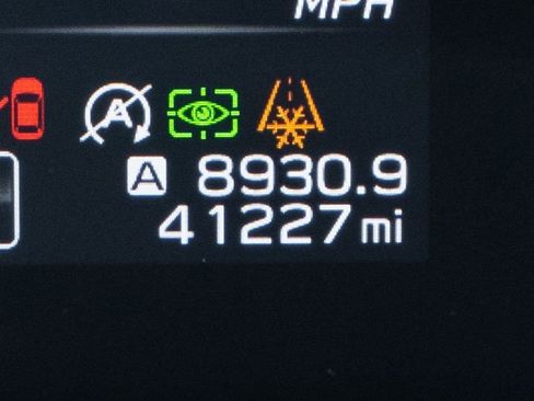 Used 2020 Subaru Outback Touring image 24