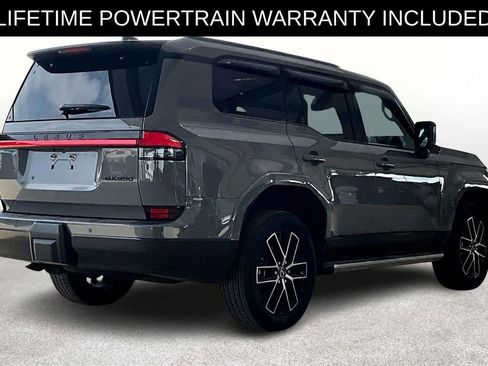 Used 2024 Lexus GX 550 w/ Accessory Package (Z1) image 2