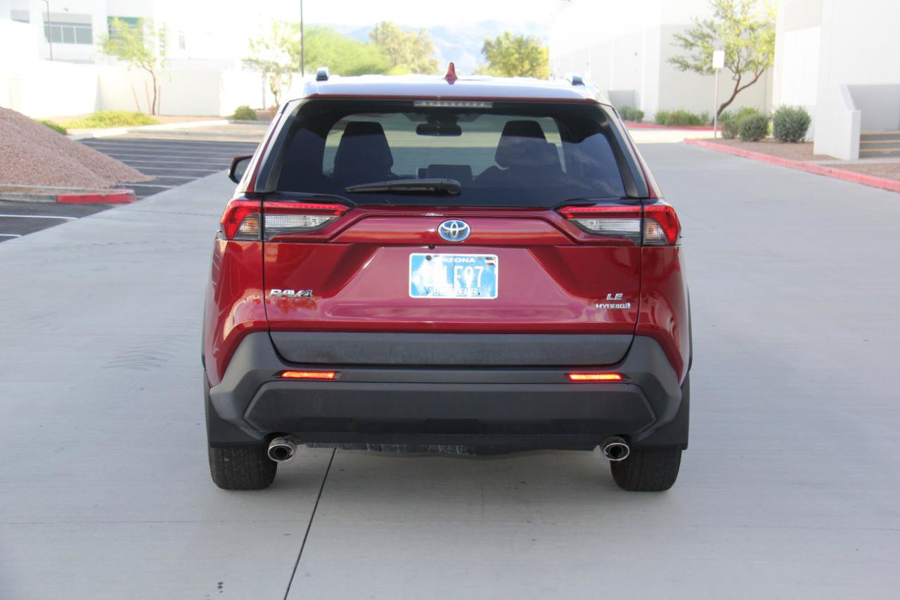 Used 2025 Toyota RAV4 XLE w/ Convenience Package FWD image 6