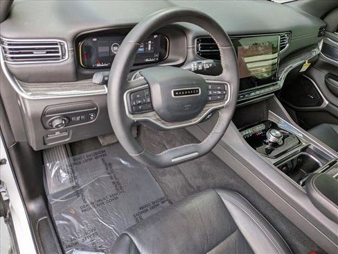Used 2022 Jeep Wagoneer Series II w/ Premium Group I image 10