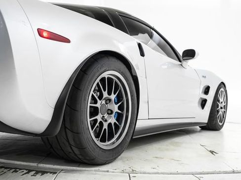 Used 2009 Chevrolet Corvette ZR1 w/ Preferred Equipment Group RWD image 15