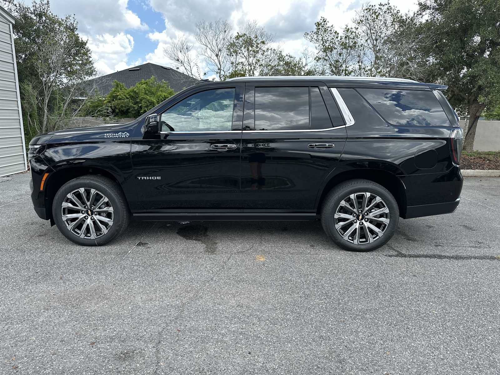 New 2026 Chevrolet Tahoe High Country RWD image 3