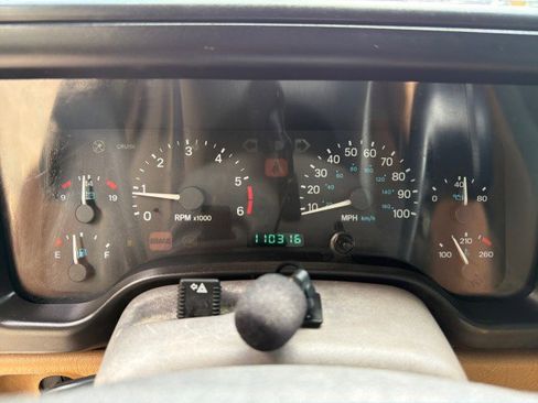 Used 1998 Jeep Wrangler Sahara AWD/4WD image 23