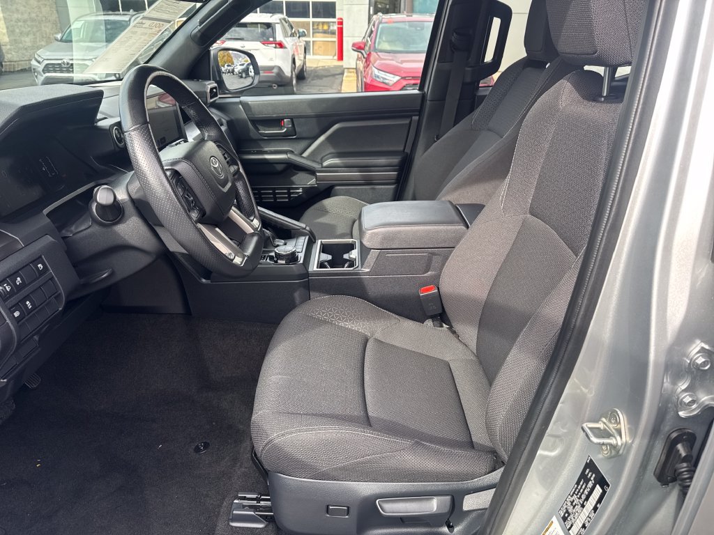 Certified 2025 Toyota 4Runner SR5 AWD/4WD image 9