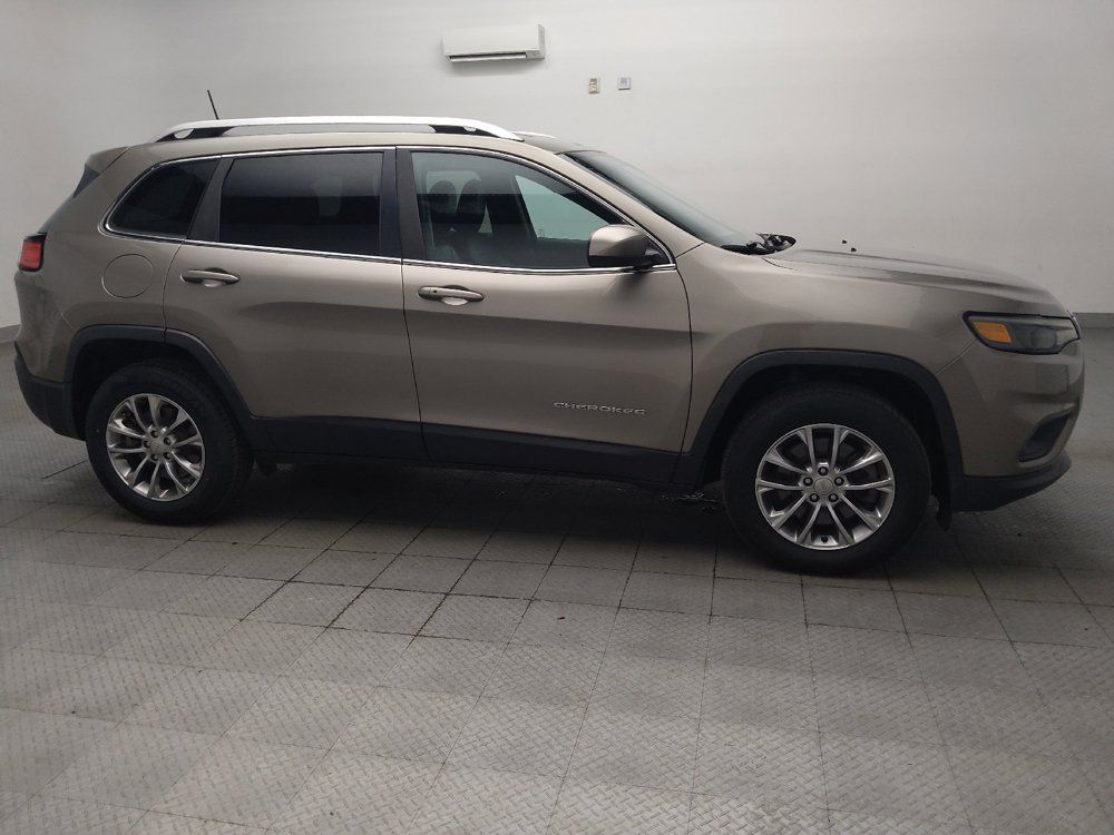 Used 2019 Jeep Cherokee Latitude Plus AWD/4WD image 11