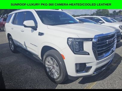 Used 2023 GMC Yukon SLT w/ SLT Premium Package