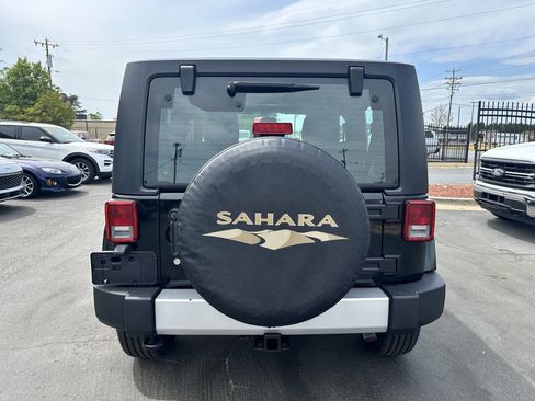 Used 2012 Jeep Wrangler Sahara w/ Connectivity Group image 6