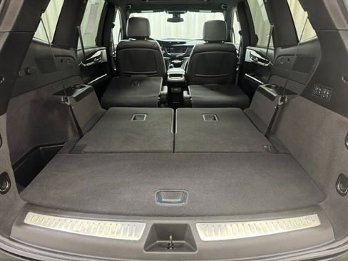 Used 2025 Cadillac XT6 Premium Luxury image 24