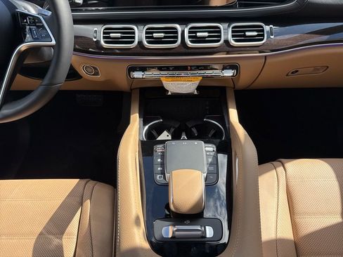 New 2026 Mercedes-Benz GLS 450 4MATIC image 23