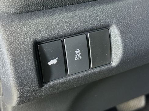 Certified 2023 Honda Pilot Touring image 9