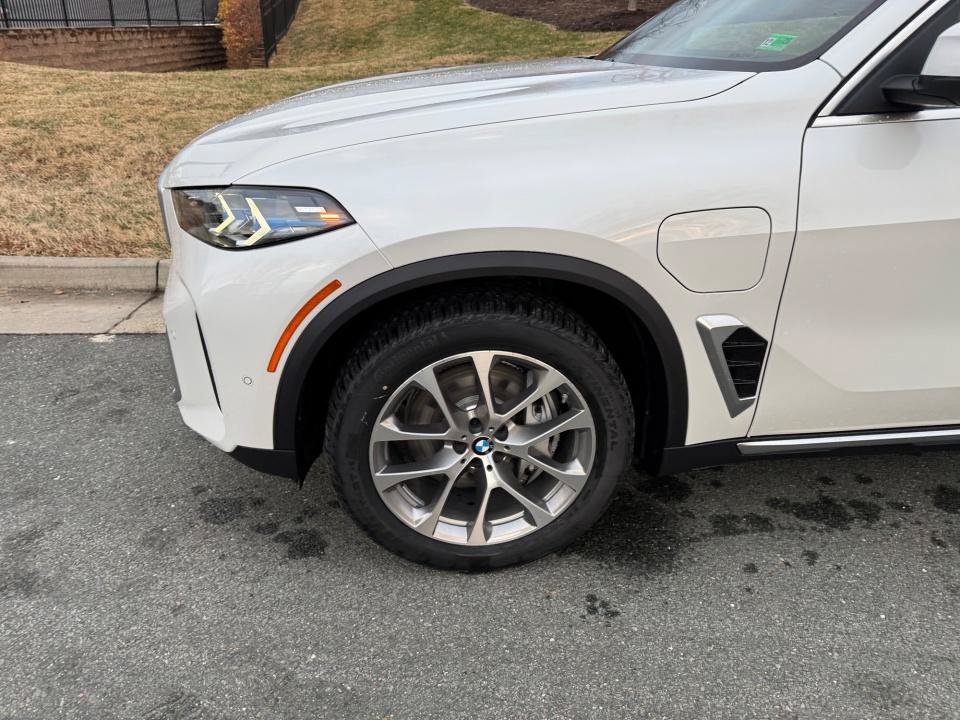 Used 2026 BMW X5 xDrive50e w/ Executive Package AWD/4WD image 27