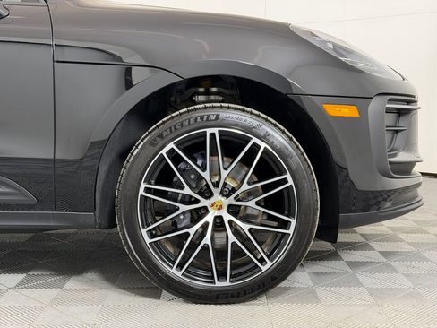Used 2026 Porsche Macan AWD/4WD image 14