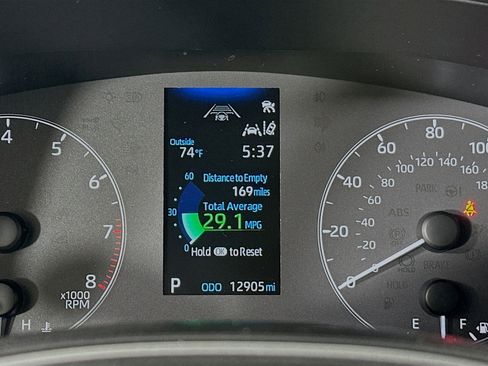 Used 2025 Toyota Corolla SE w/ Convenience Package image 19