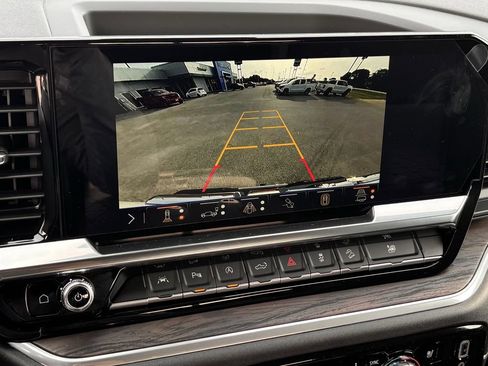New 2026 GMC Sierra 1500 SLT AWD/4WD image 17