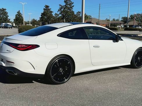 Used 2024 Mercedes-Benz CLE 300 4MATIC Coupe image 8