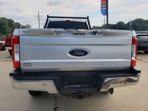 Used 2019 Ford F250 XL w/ XL Value Package AWD/4WD image 4