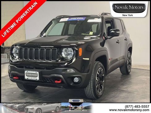 Used 2023 Jeep Renegade Trailhawk image 4